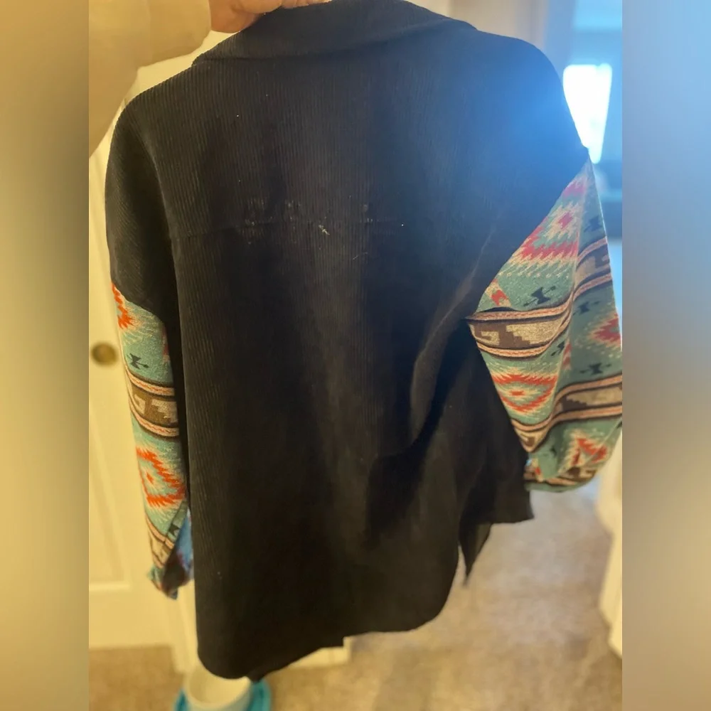 Aztec Shacket - Picture 2 of 2